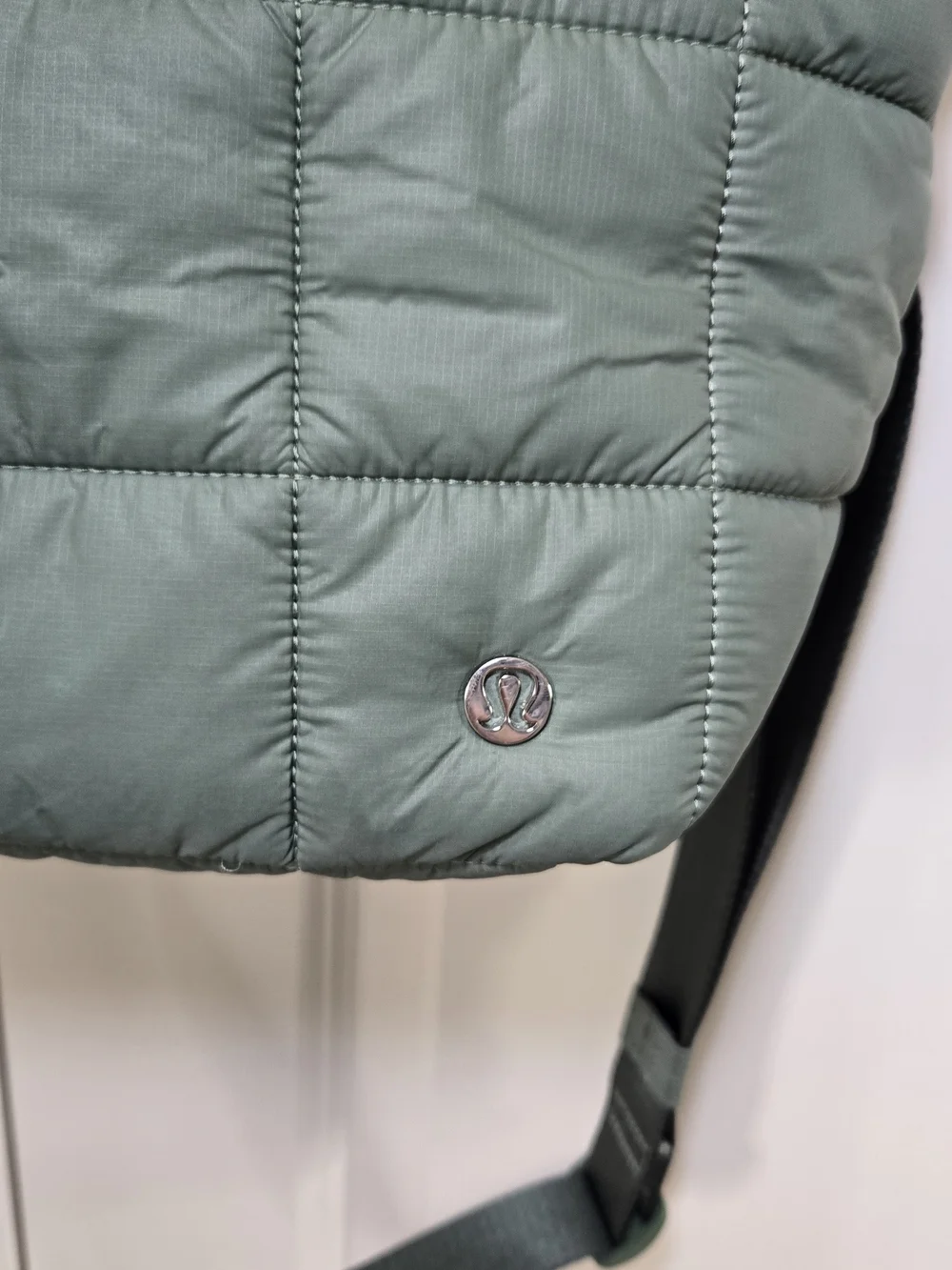 Lululemon Quilted Grid Tote Crossbody Bag 2XL - Olive Green - Picture 2 of 5